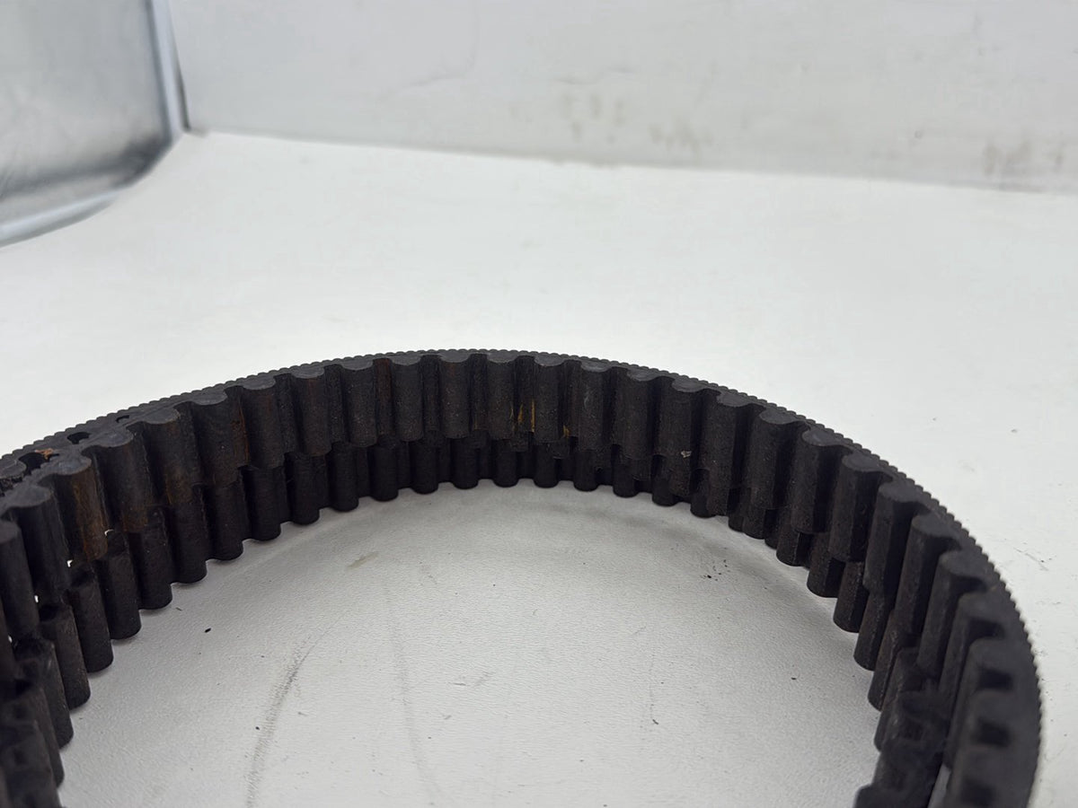 2011 Harley Road King FLHRC Classic OEM Rear Drive Belt 40024-09 140T