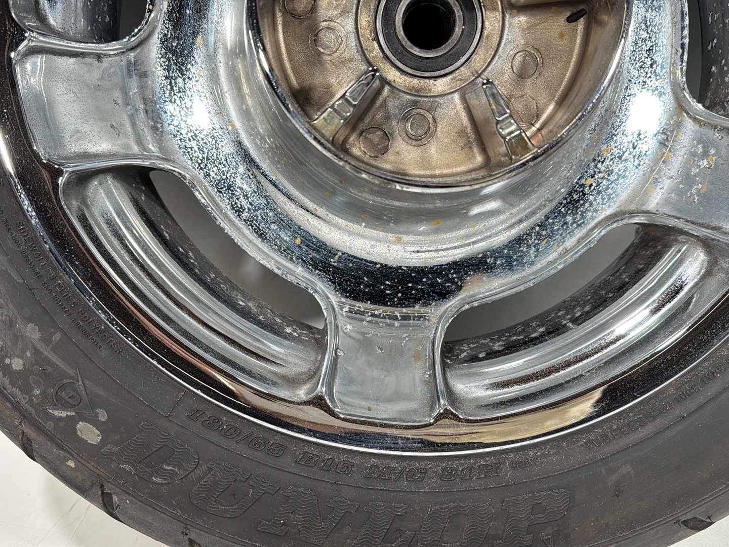 2007 - 2011 Harley-Davidson Touring Street Glide Rear Wheel Rim Tire 41288-09