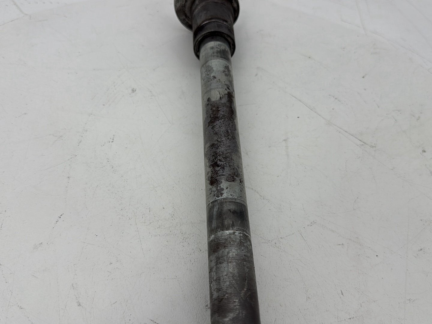 1999 - 2006 Harley-Davidson Touring CVO Screamin Eagle Road King Rear Wheel Axle Bolt Shaft 41056-02