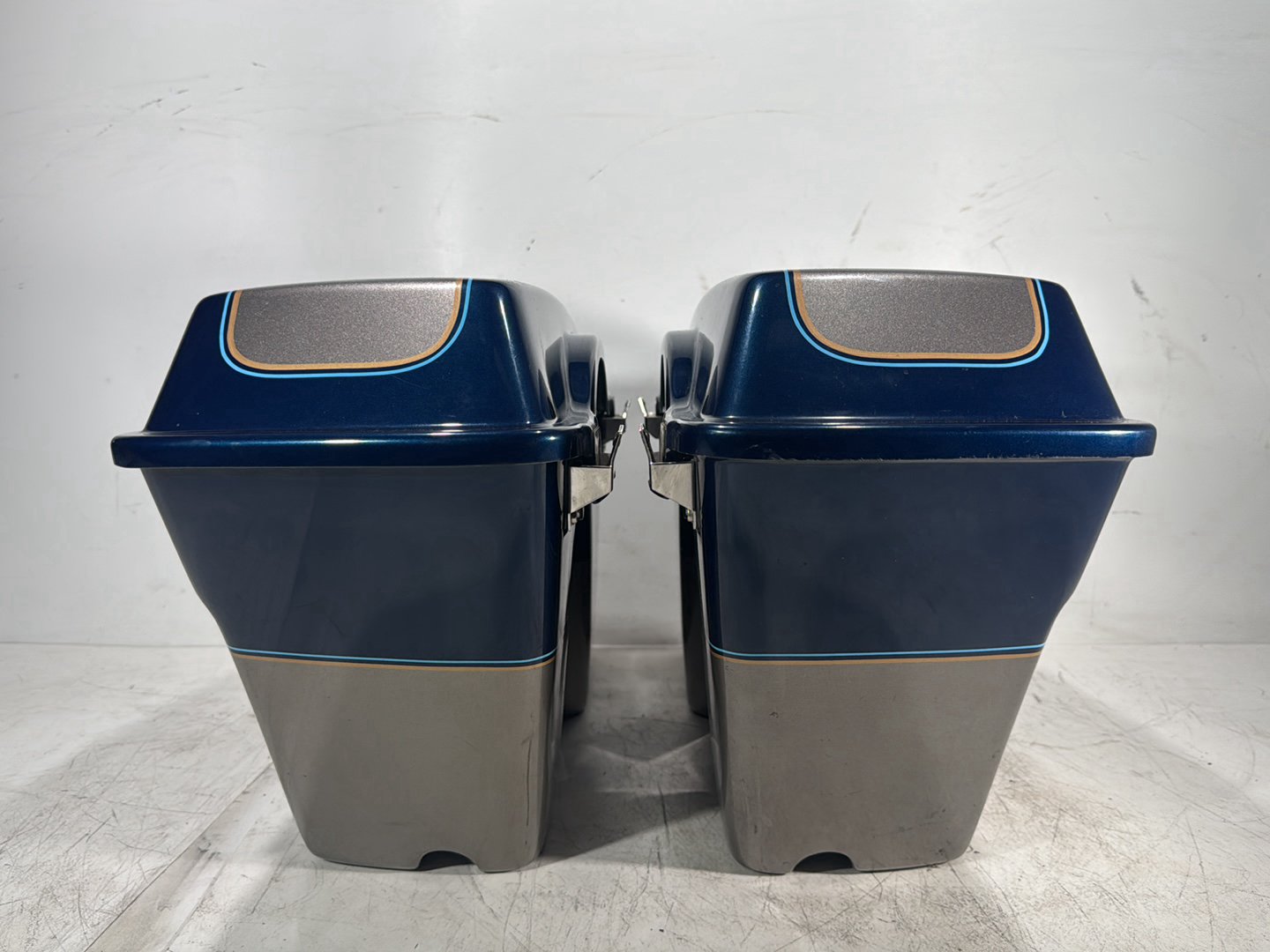 1998 Harley Touring FLHTCUI Electra Glide Ultra OEM Left Right Saddlebags Luggage NOKey