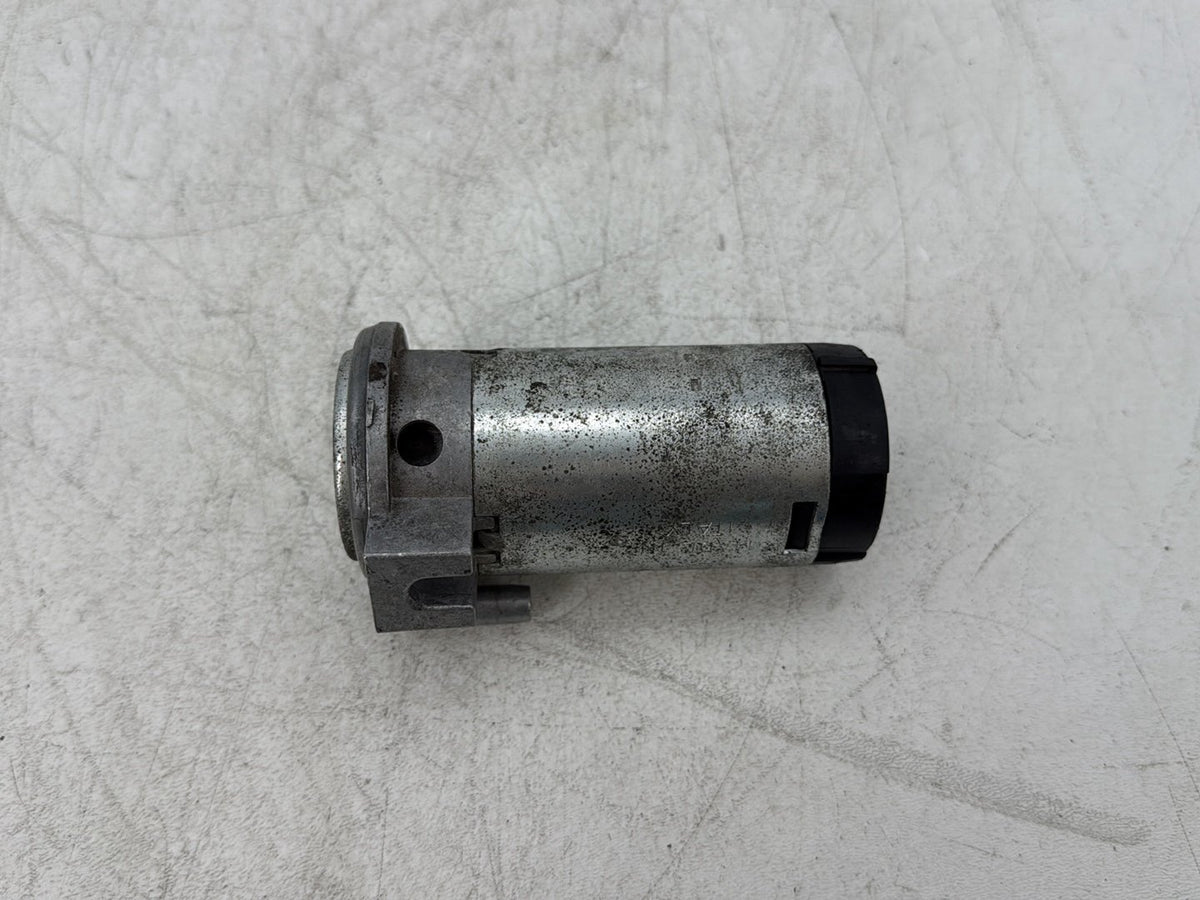 2005 Harley Electra Glide Touring Ultra FLHTCUI OEM EVAP Vapor Charcoal Fuel Emission Canister