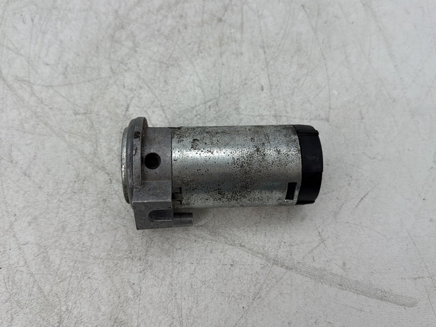 2005 Harley Electra Glide Touring Ultra FLHTCUI OEM EVAP Vapor Charcoal Fuel Emission Canister