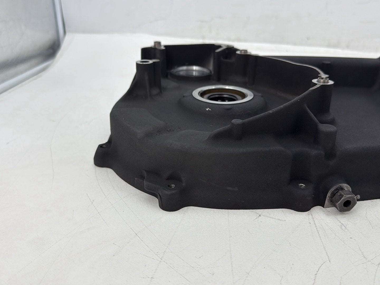2011 Harley Electra Glide Ultra FLHTK OEM Inner Primary Clutch Cover