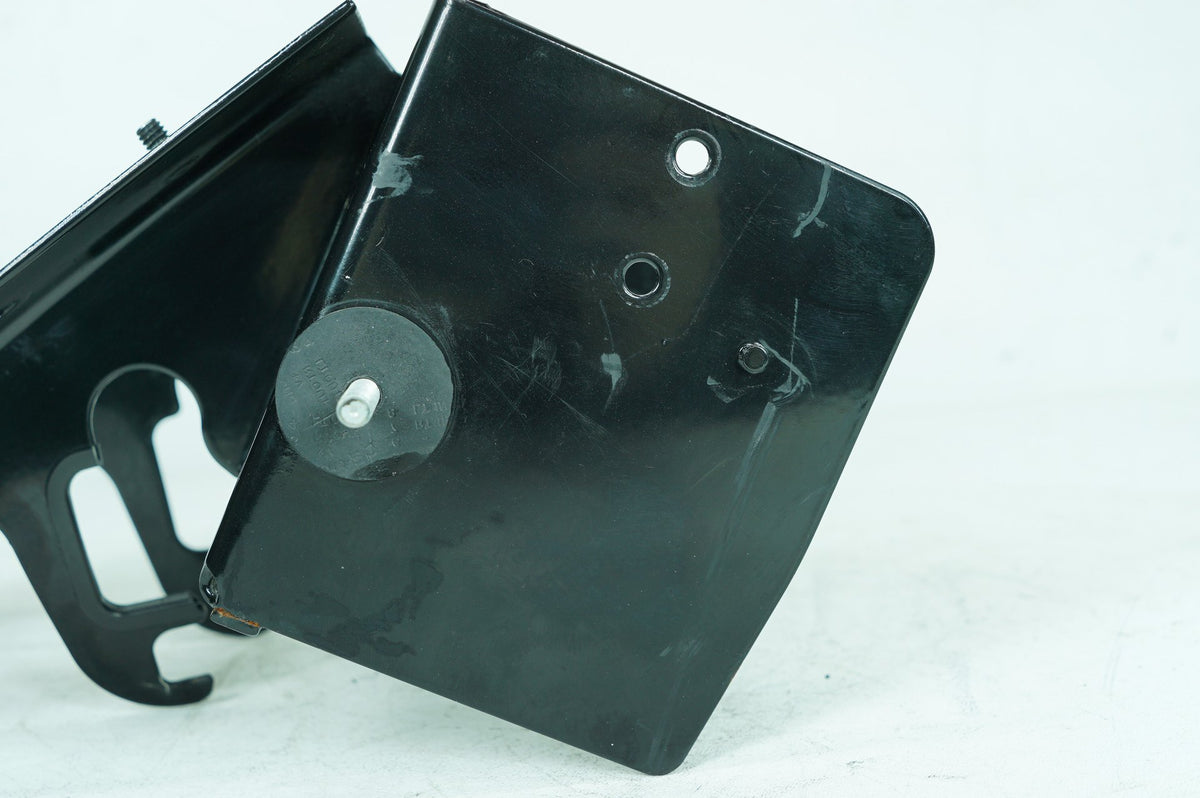 Front Fairing Radio Caddy Mount Holder, 77078-98A, 1998, Harley-Davidson, Touring, Road Glide, FLTRI