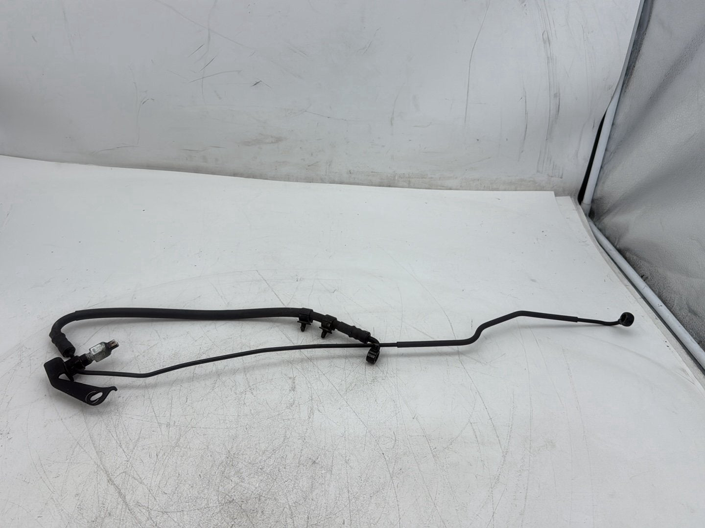 2010 Harley Street Glide Touring FLHX OEM Rear Brake Hose Line Pipe NON-abs