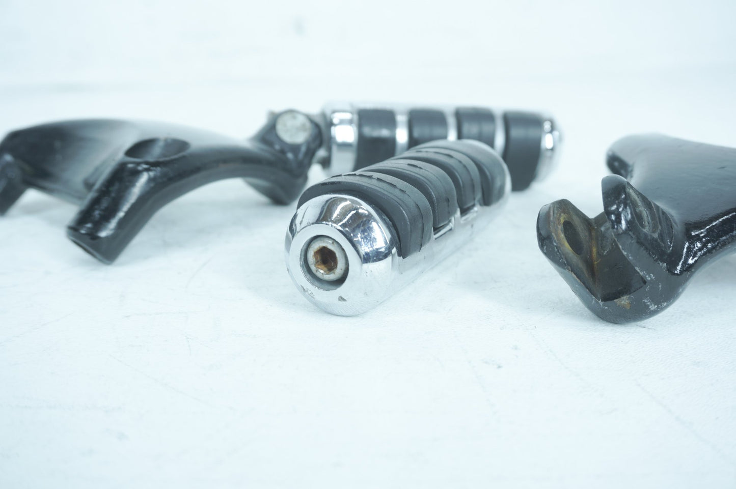 2004 - 2013 Harley-Davidson Sportster Custom Passenger Left & Right Foot Pegs 49314-04