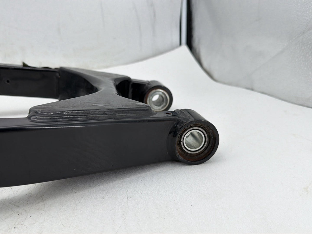 2009 Harley Dyna Street Bob FXDB OEM Rear Fork Swingarm Swing Arm