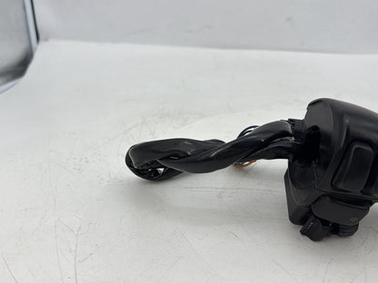 2008 Harley Electra Glide Touring Ultra FLHTCUI OEM Right Engine Start Kill Switches Controls