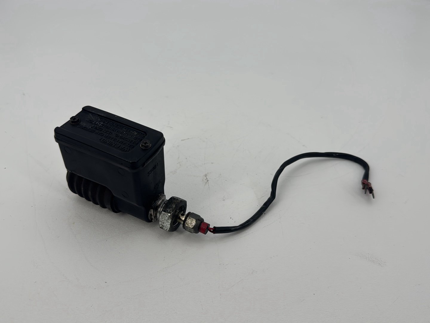 1999 - 2006 Harley-Davidson Dyna Low Rider Rear Brake Master Cylinder Reservoir