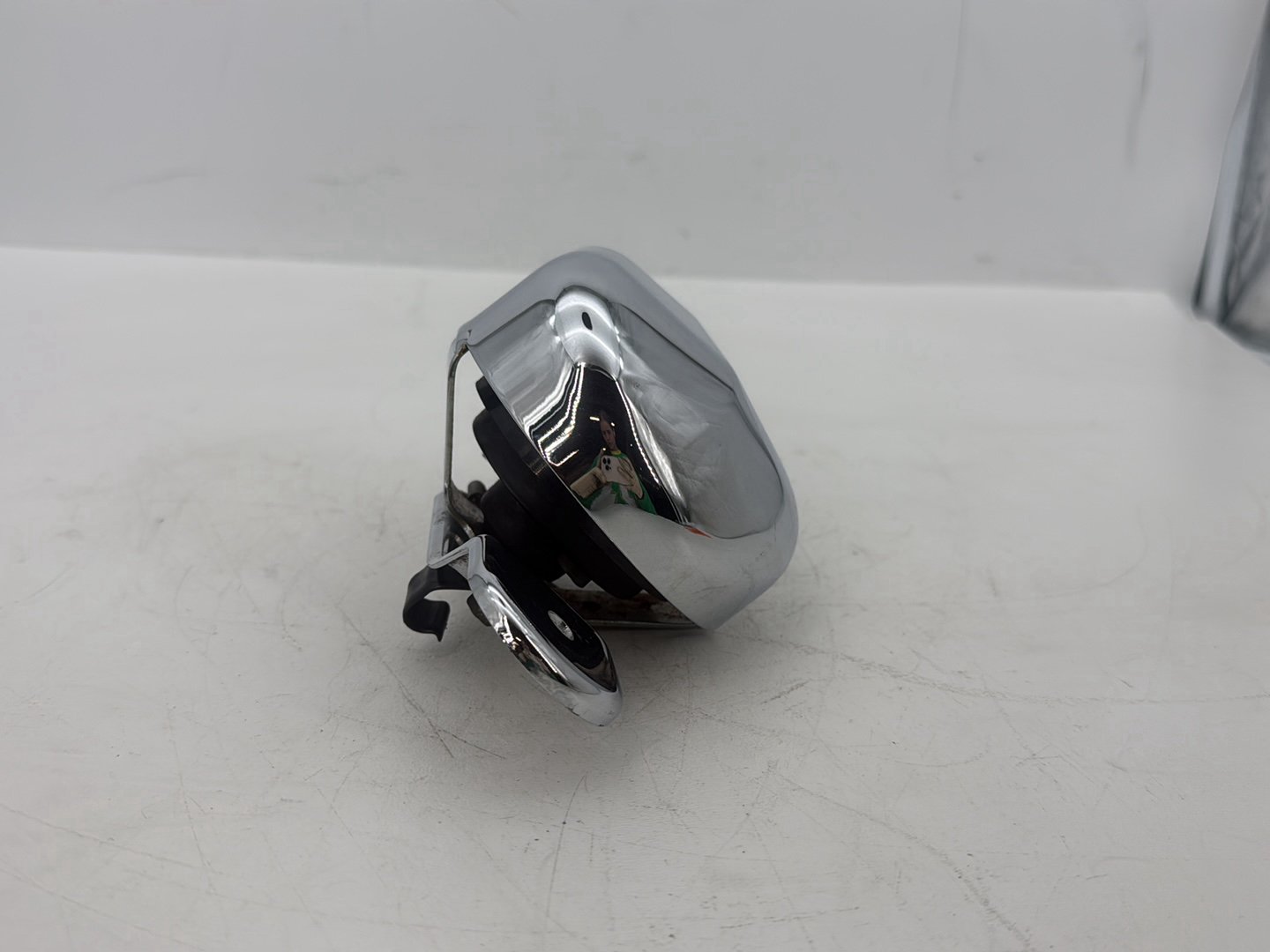 2005 Harley Touring FLHRCI Road King Classic OEM Horn Signal Klaxon Chrome Cover