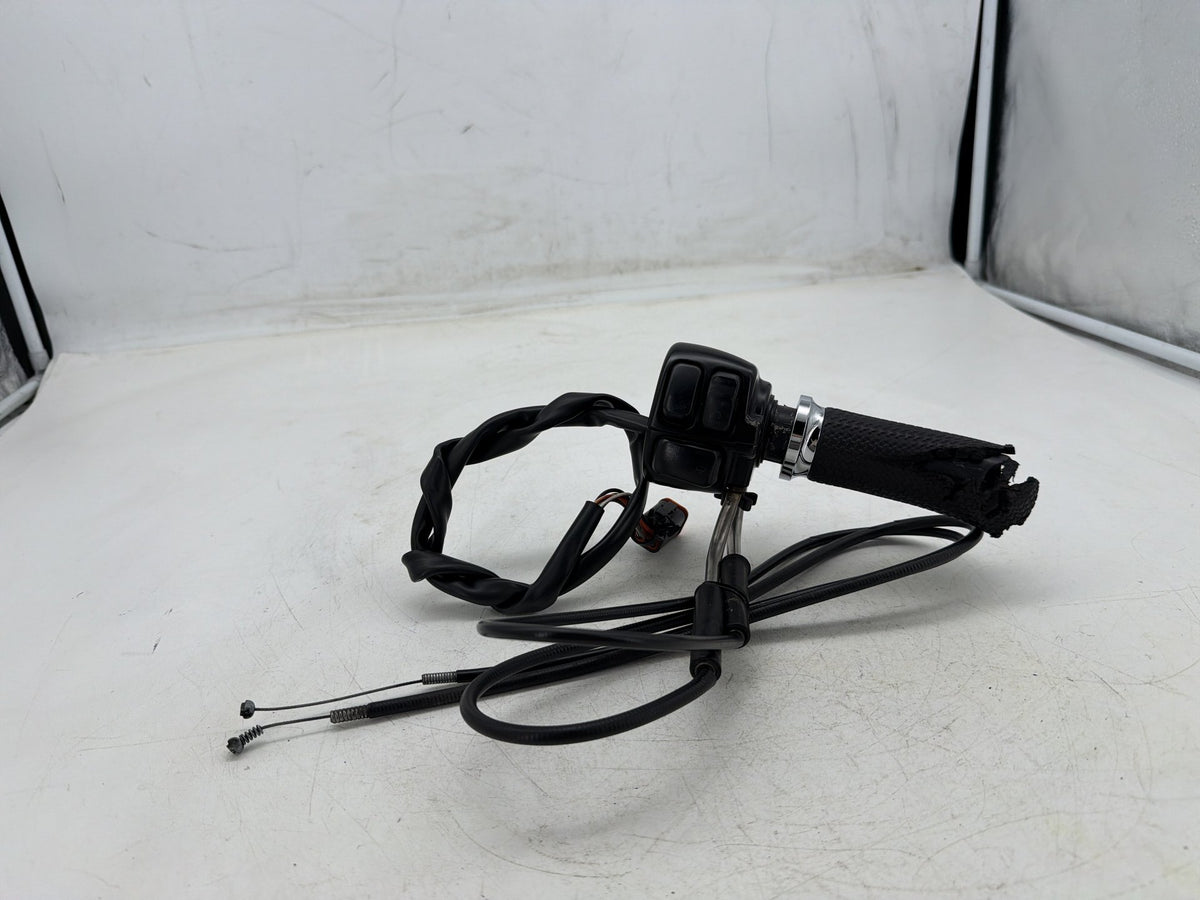 2006 Harley Softail Deuce FXSTDI OEM Right Engine Start Kill Switches Controls