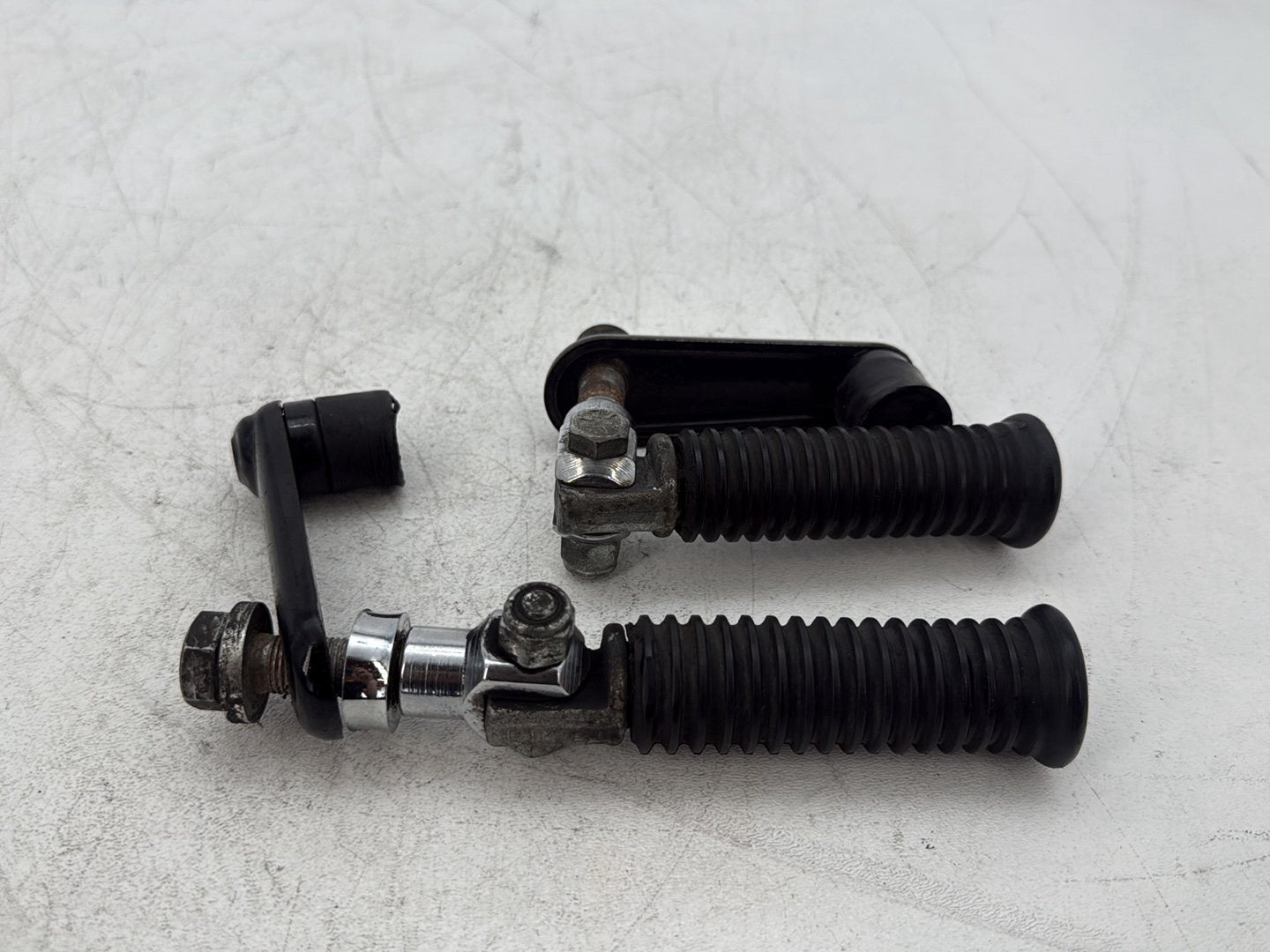 1997 Harley Softail Fat Boy FLSTF OEM Left & Right Step Foot Rest Pegs