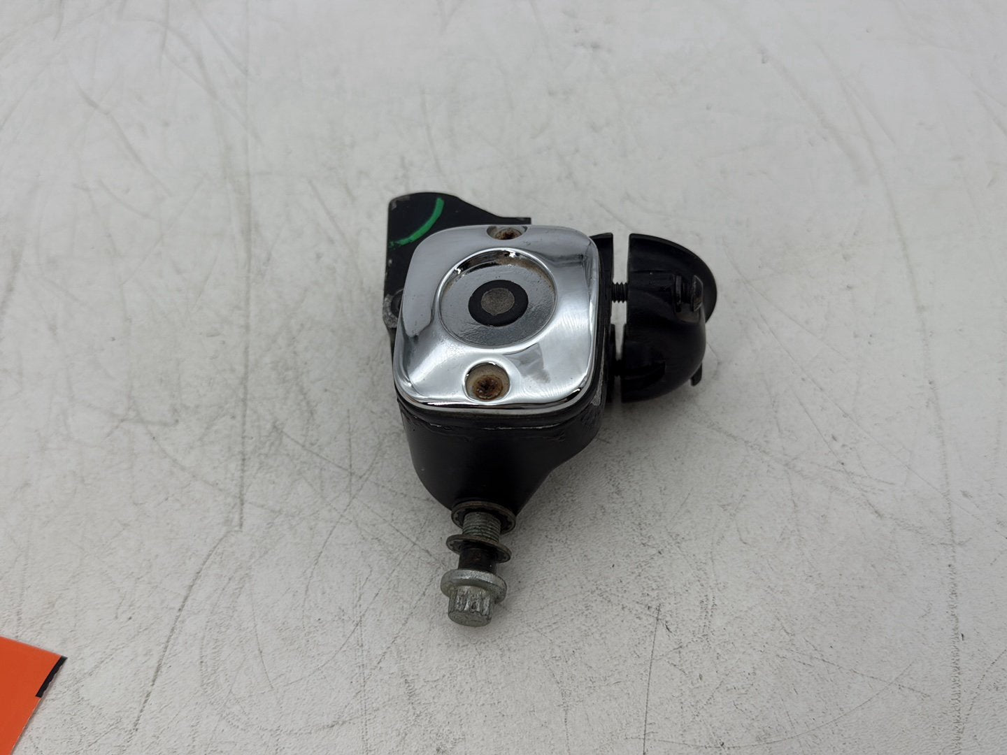 2006 Harley Softail FLSTCI Heritage Classic OEM Front Right Hand Brake Lever Master Cylinder Reservoir