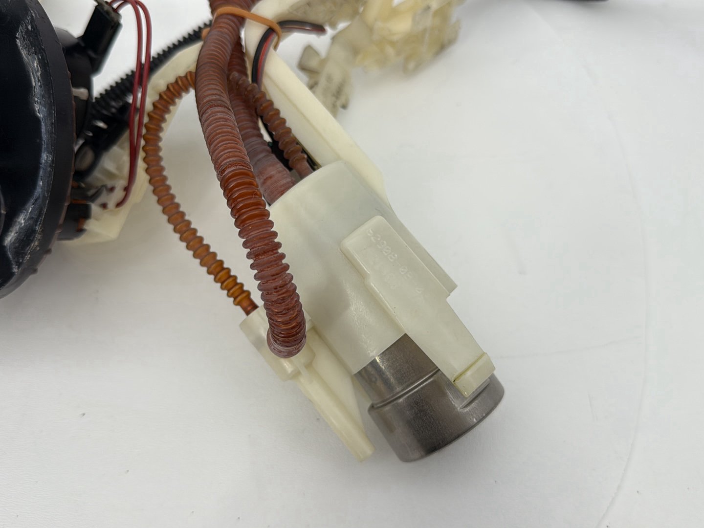 2007 - 2011 Harley-Davidson Touring Street Glide Gas Gasoline Fuel Petrol Pump Sending 62908-08