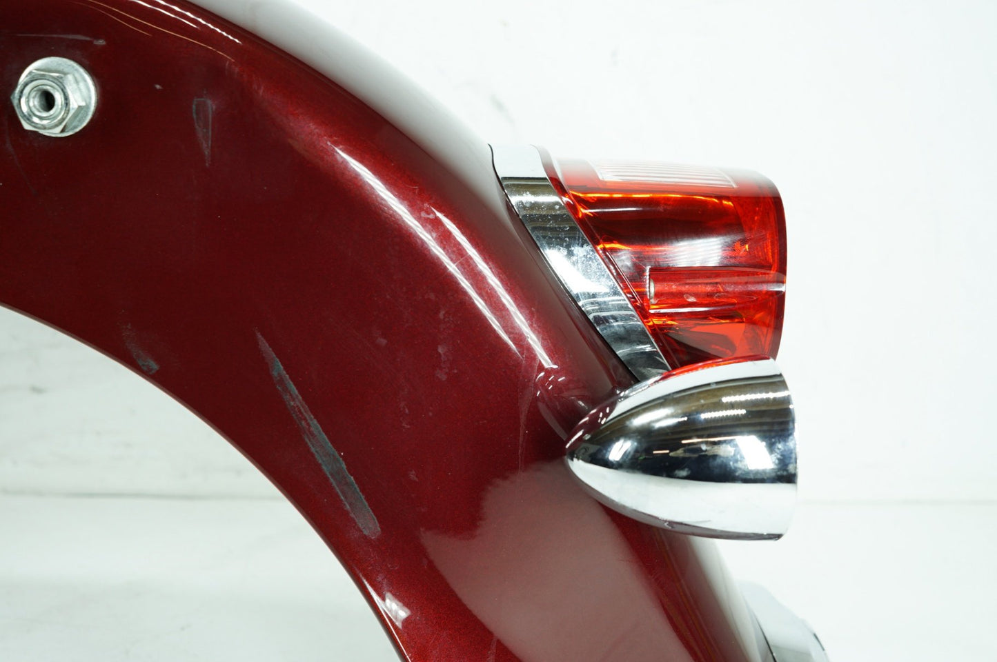 1999 - 2006 Harley-Davidson Touring Road King Classic Rear Wheel Fender & Turn Signals Bar 59579-01B