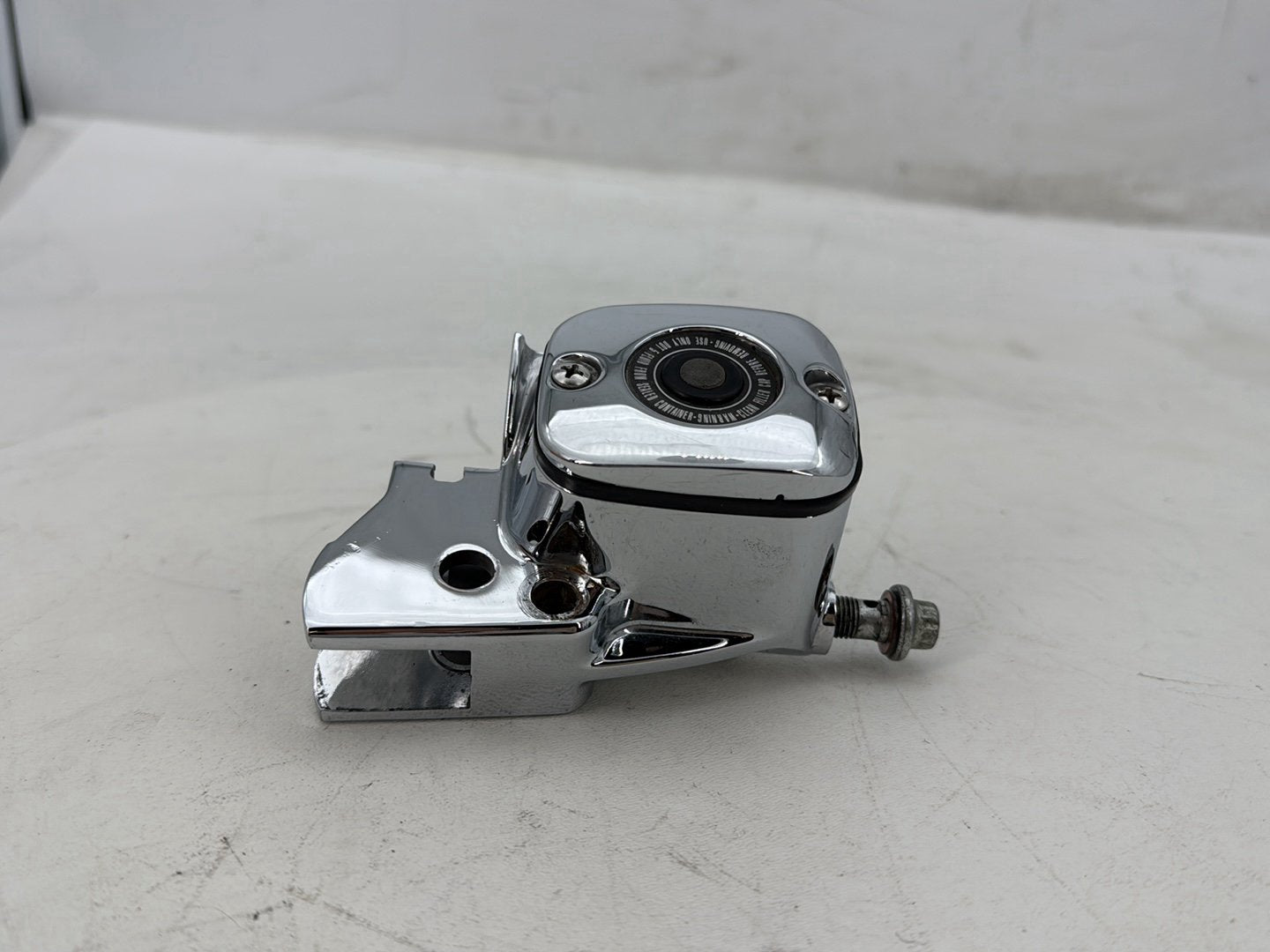 2005 Harley Road Glide Touring FLTRI OEM Front Brake Lever Master Cylinder Reservoir