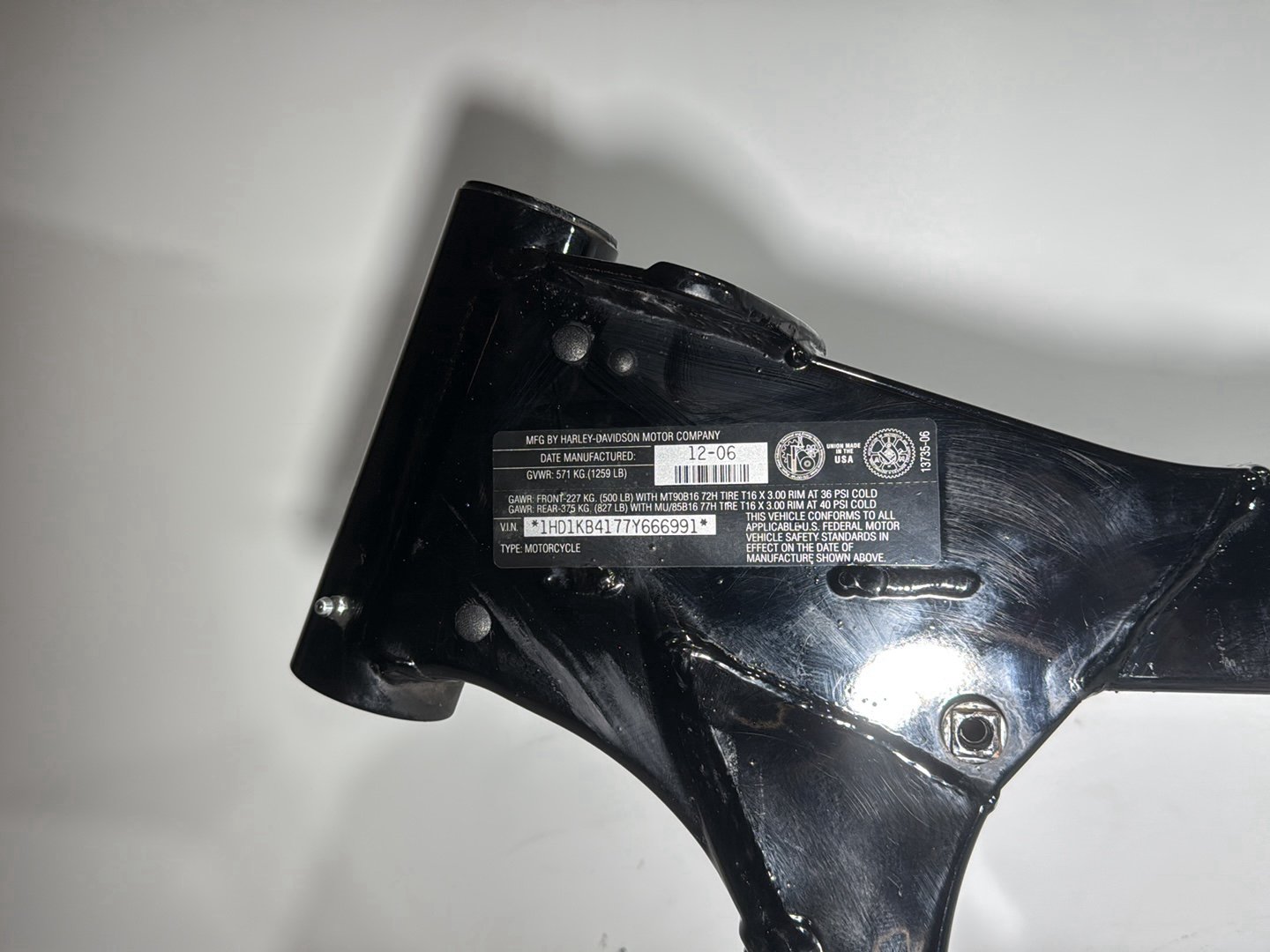 2007 Harley Street Glide Touring FLHX OEM Body Main Frame Chassis SLVG