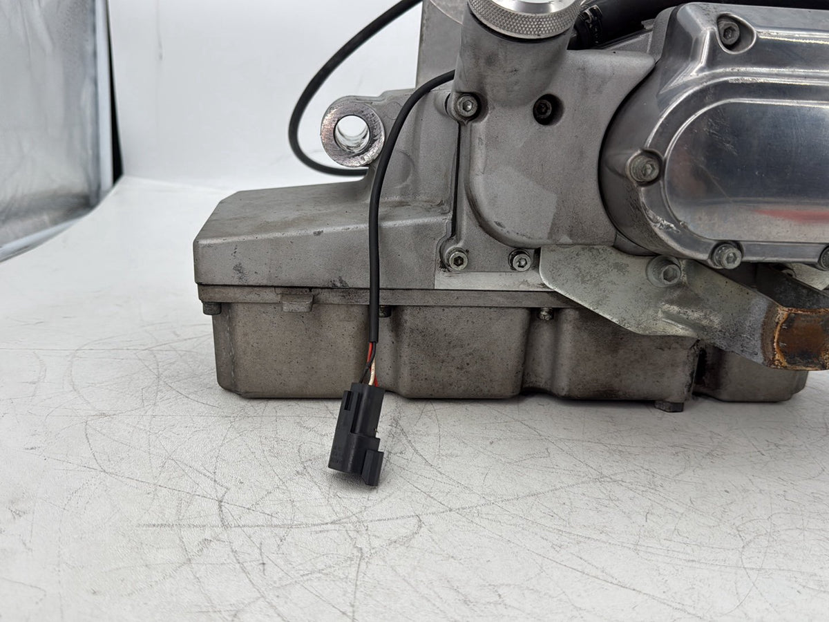 04 Harley Touring Electra Glide OEM 5 Speed Transmission Gearbox CARB 88 10 mi.