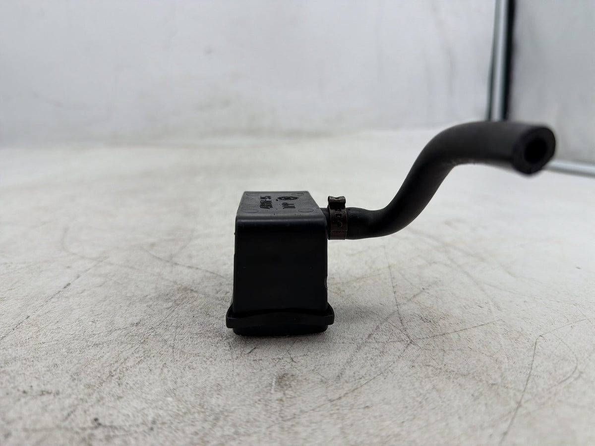 1995 Harley Electra Glide Touring FLHT OEM Rear Brake Master Cylinder Reservoir
