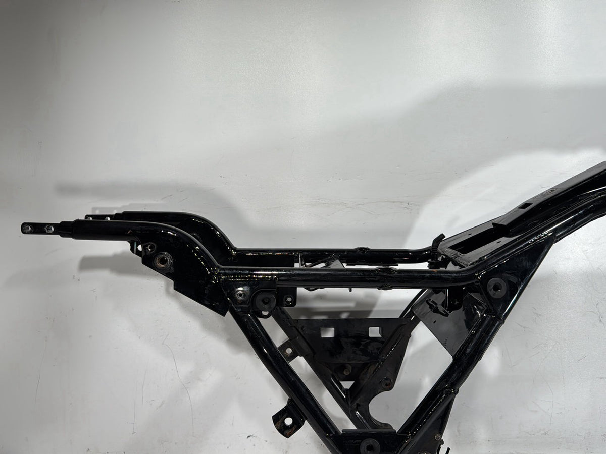 2006 Harley Street Glide Touring FLHXI OEM Body Main Frame Chassis SLVG