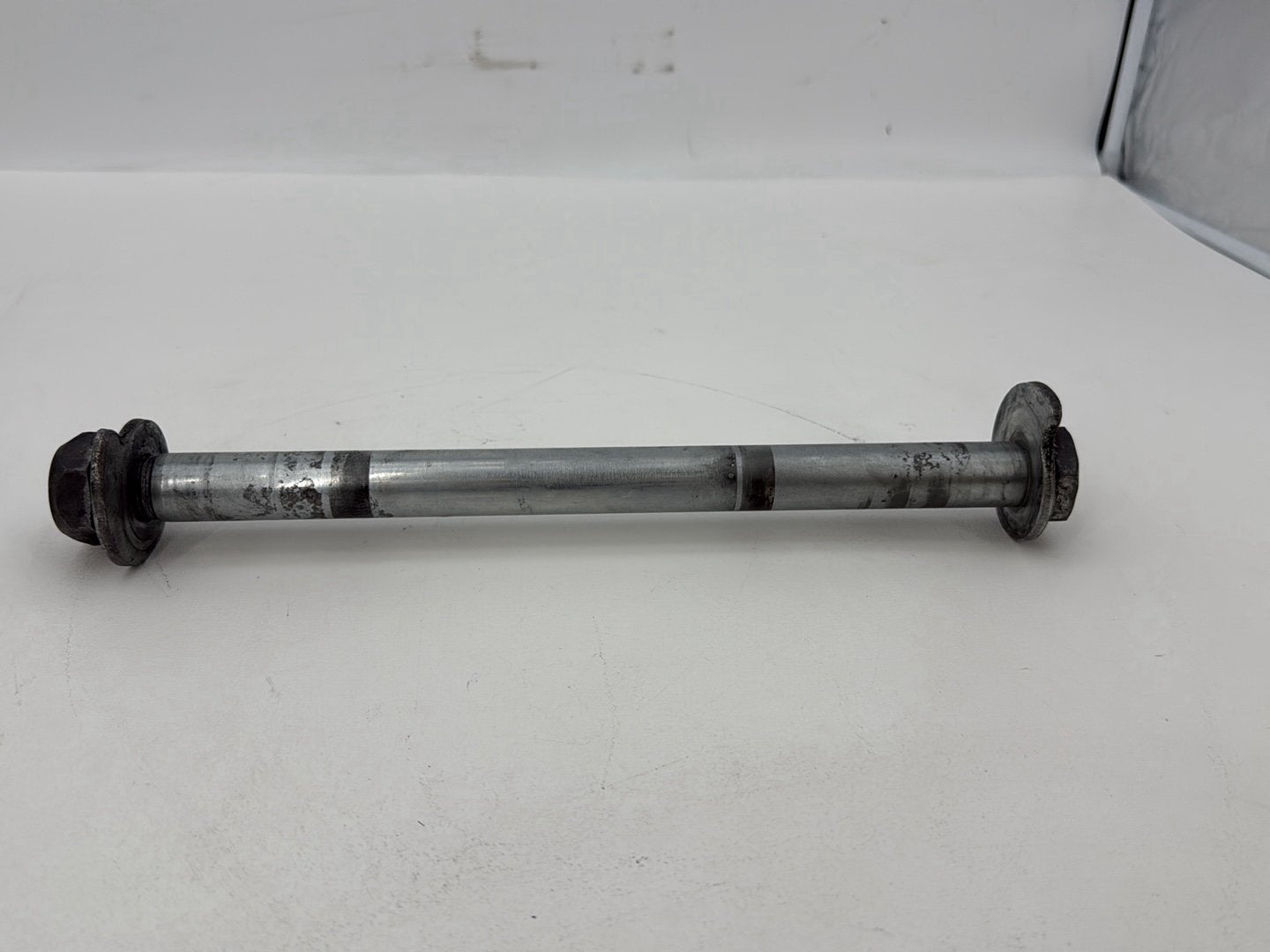 2019 - 2023 Harley-Davidson Touring Road King Special Rear Wheel Axle Bolt Shaft 43000002