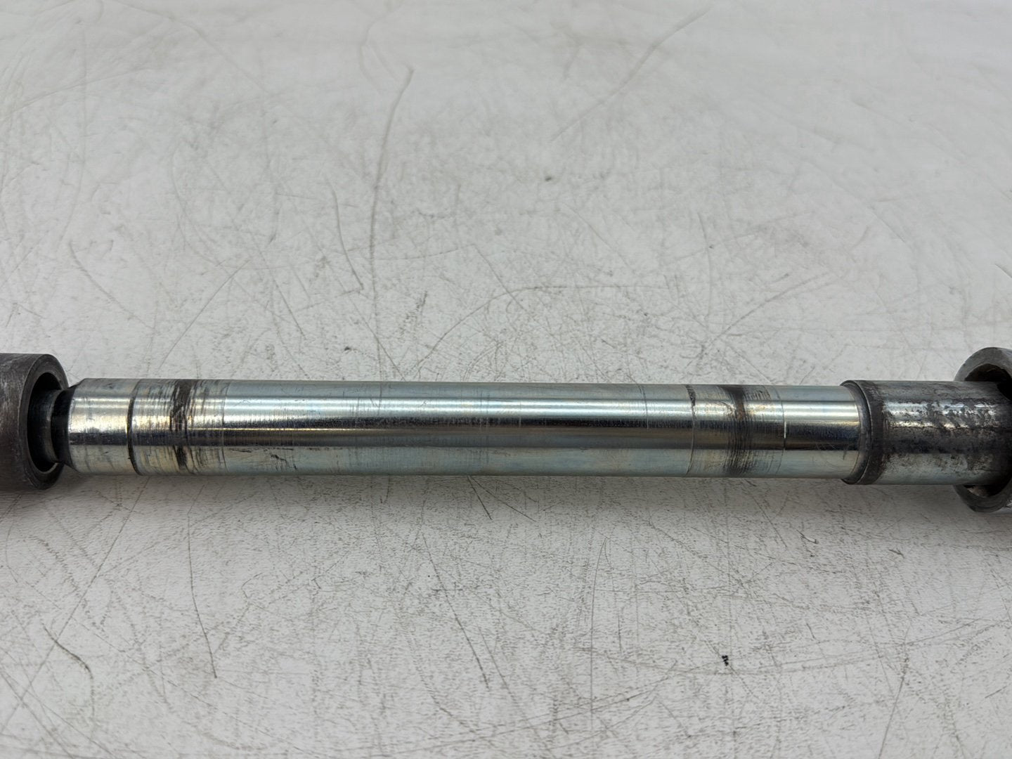 2006 Harley Electra Glide Touring Classic FLHTCI OEM Front Wheel Axle Bolt Shaft