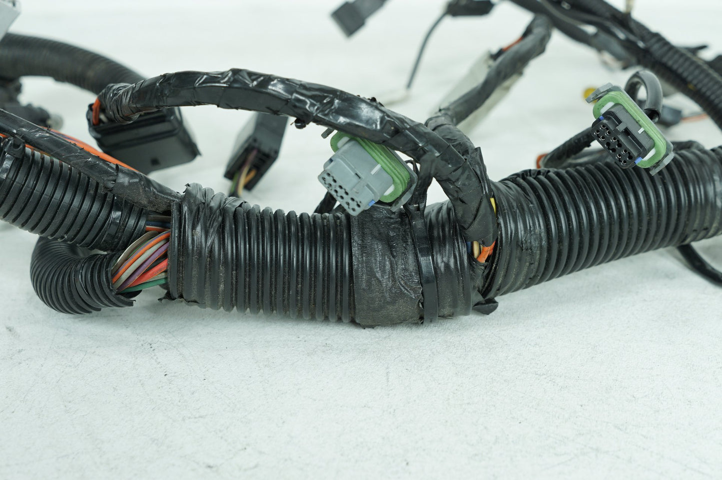 2007 - 2011 Harley-Davidson Touring Street Glide Front Sub Wiring Harness Loom Interconnect 70232-10