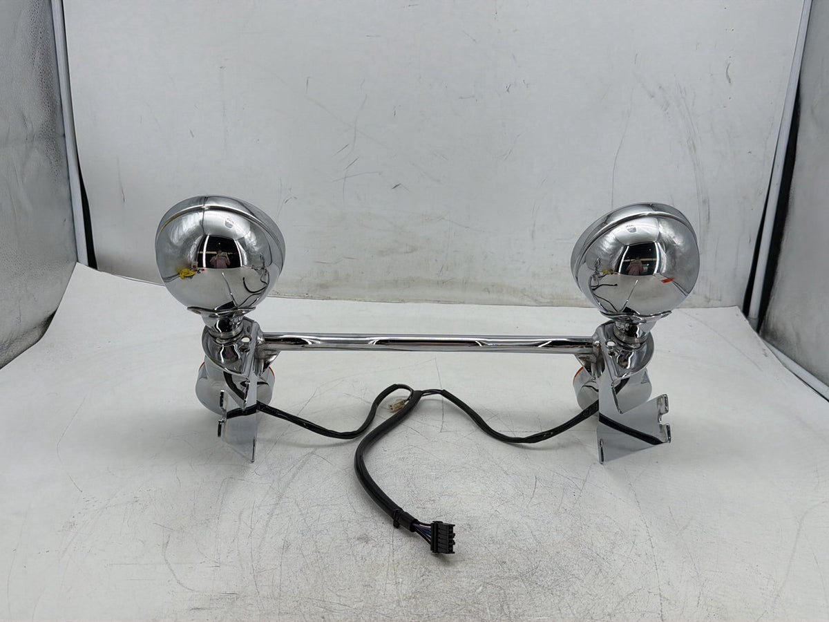 2003 Harley Electra Glide Touring OEM Front Turn Signal Indicators Aux Light Bar