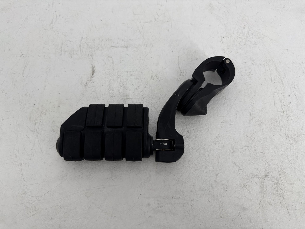 2013 Harley Street Glide Touring FLHX Front Driver Highway 1 Foot Peg Rest