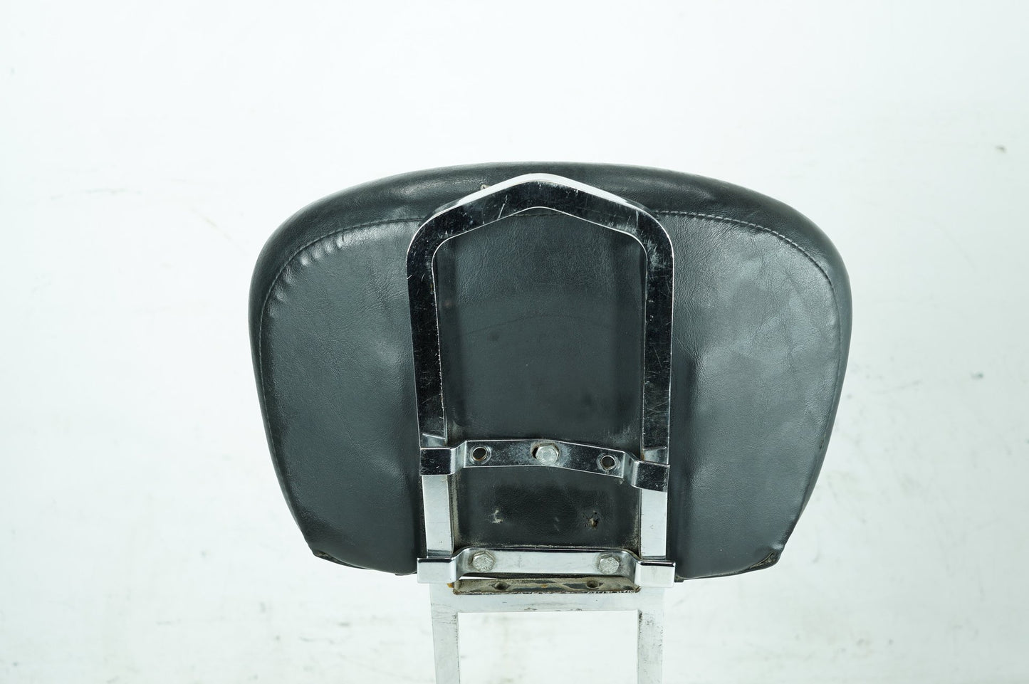 1999 - 2006 Harley-Davidson Softail Fat Boy Rear Sissy Bar w/ Backrest Cushion Pad  	52731-00