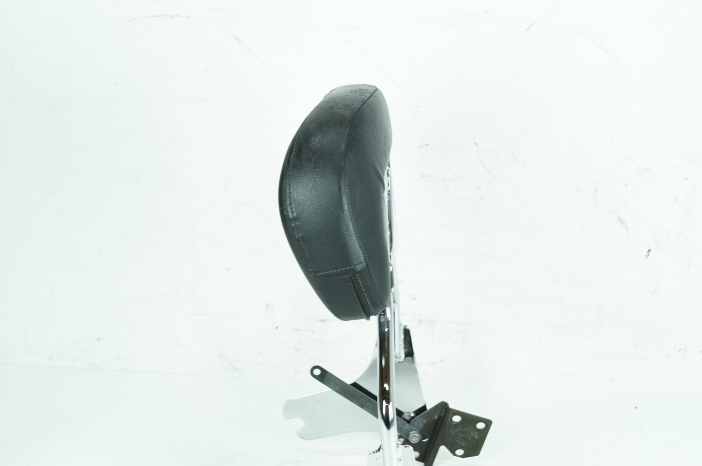1999 - 2006 Harley-Davidson Touring Road King Classic Rear Sissy Bar w/ Backrest Cushion Pad 52723-06