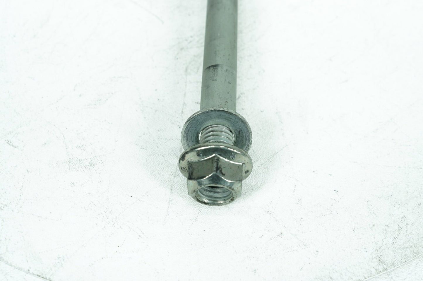 1999 - 2006 Harley-Davidson Softail Heritage Classic Rear Fork Swingarm Pivot Bolt Shaft 47610-00
