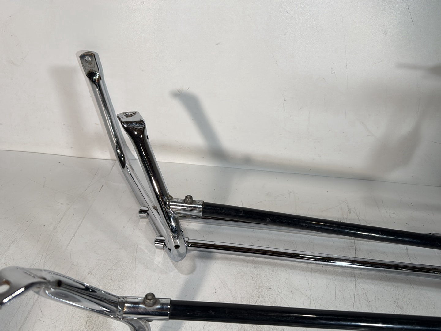 1984 - 1998 Harley-Davidson Touring Electra Glide Classic Rear Left Right Saddlebag Guard Rails Bar  	49193-93