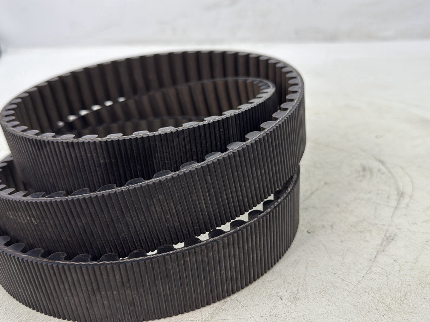 1998 Harley Touring FLHTCUI Electra Glide Ultra OEM Rear Drive Belt