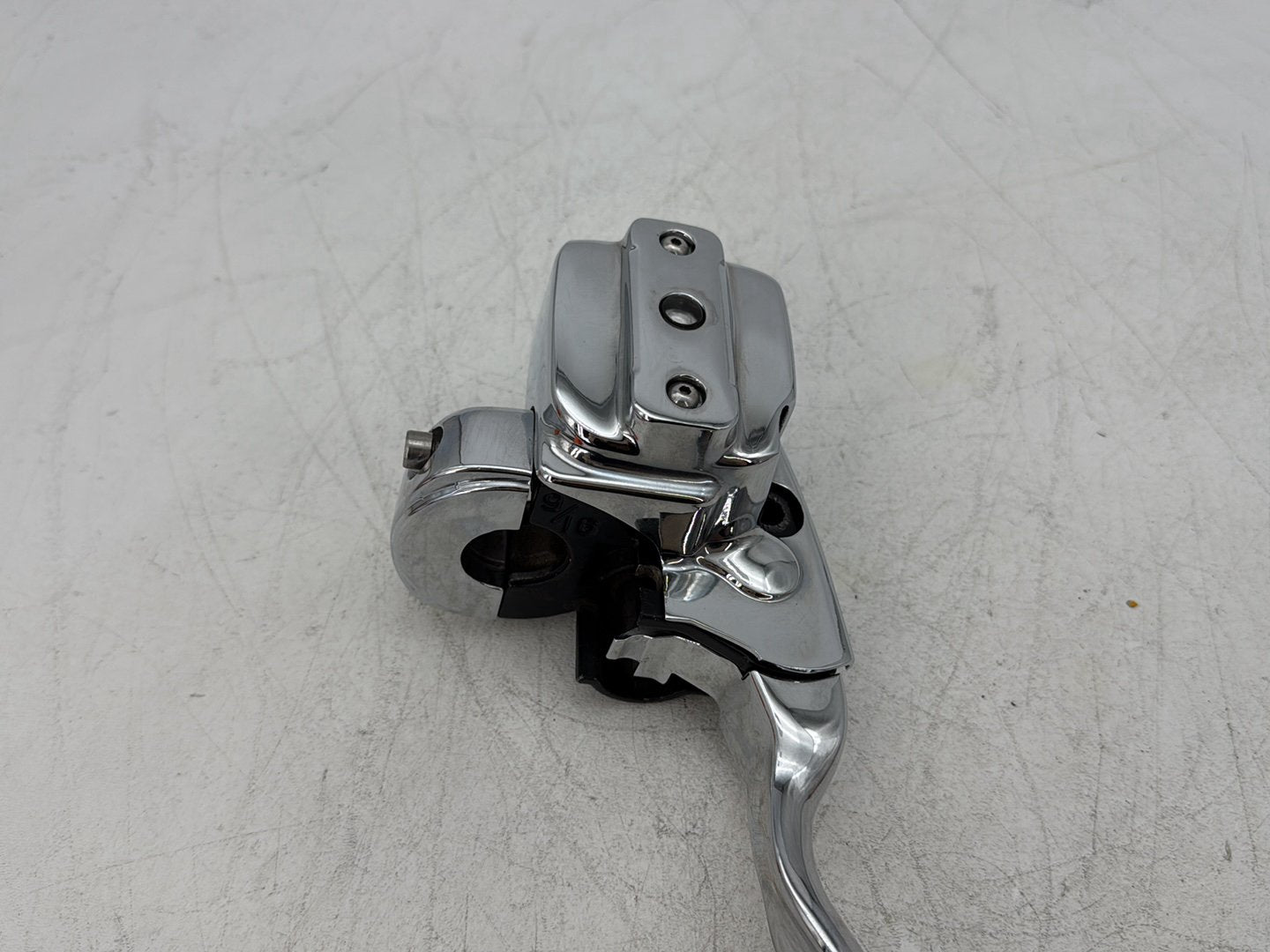 2000 Harley Dyna FXDWG Wide Glide OEM Front Right Brake Lever Master Cylinder