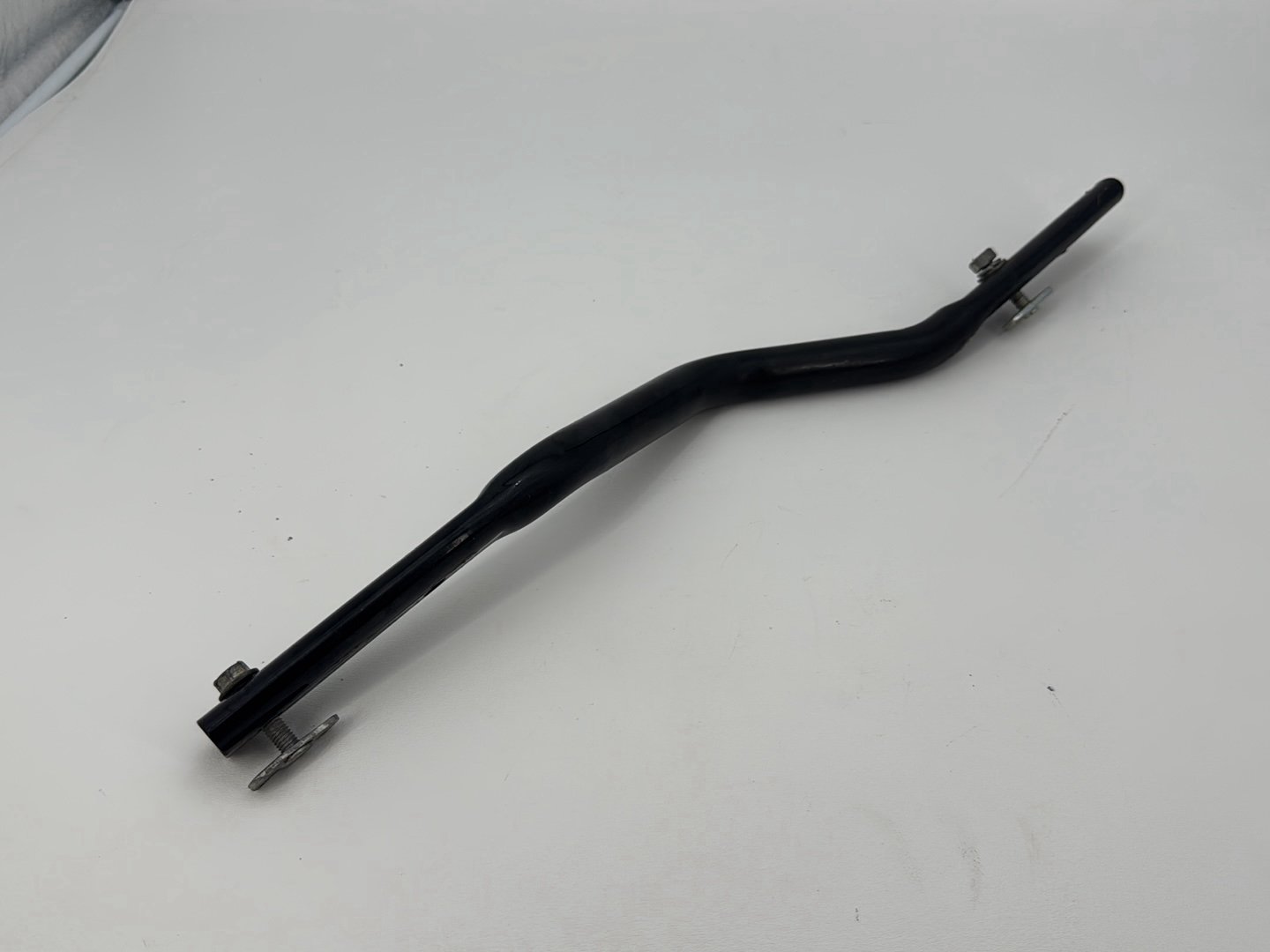 1999 - 2006 Harley-Davidson Dyna Wide Glide Exhaust Hanger Bracket Mount Support  	65674-95