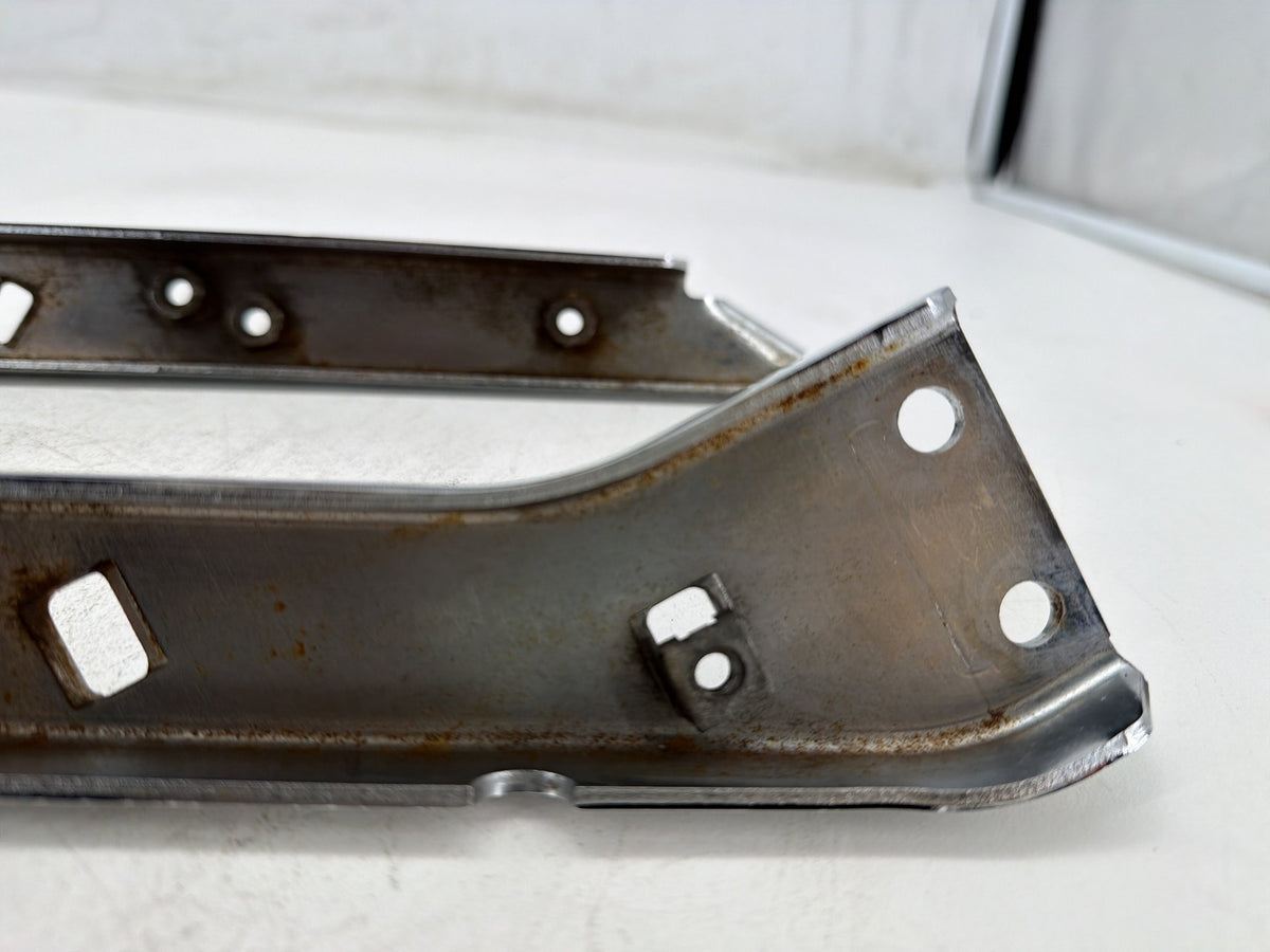 02 Harley Electra Glide Touring OEM Left Right Saddlebag Fender Struts Brackets