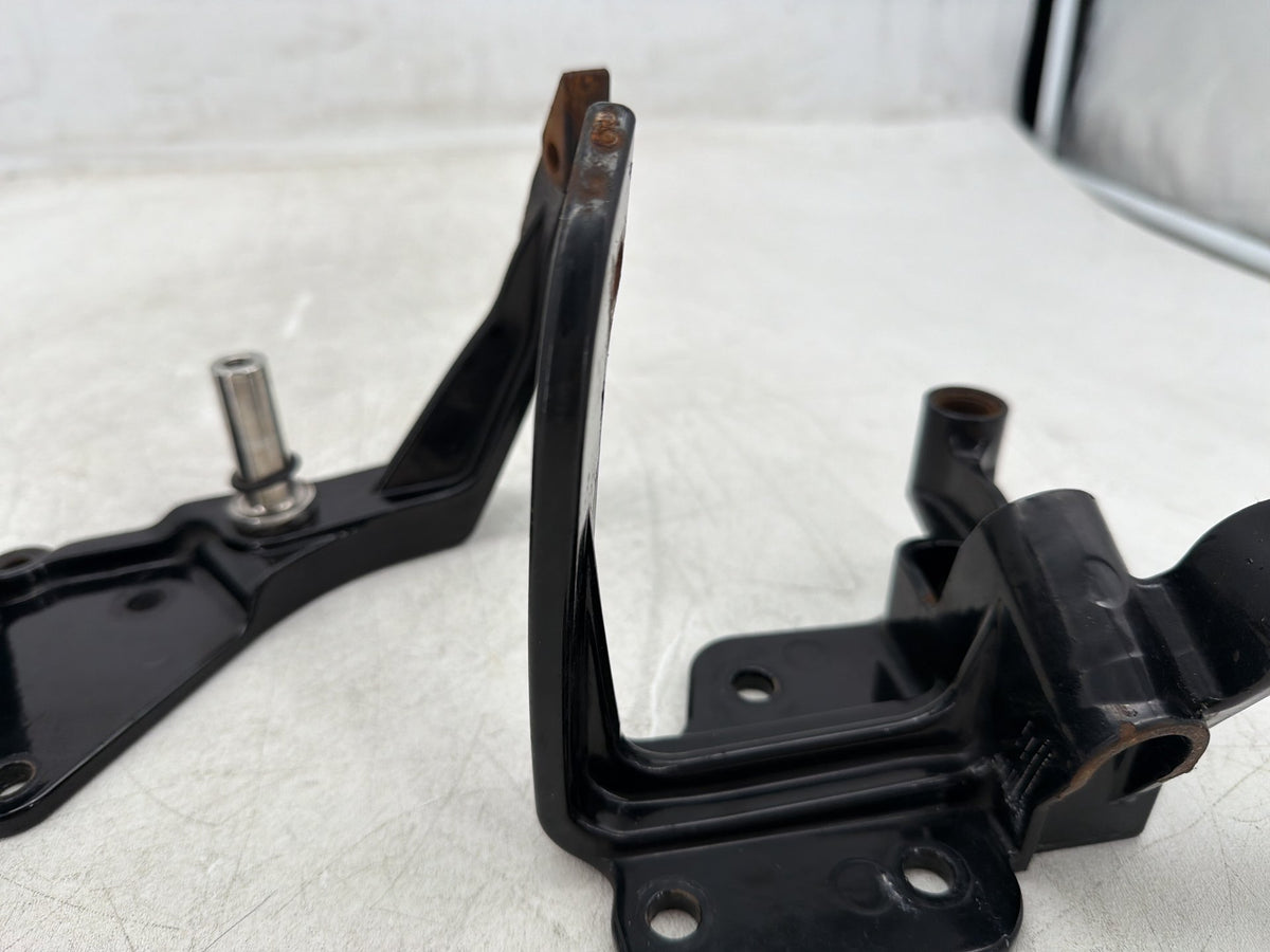 2001 Harley Fat Boy Softail FLSTFI OEM Left Right Driver Footpeg Bracket Mounts