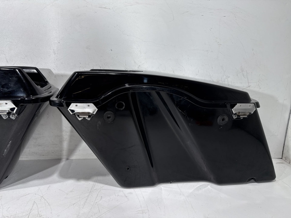 2006 Harley Road King Touring Custom OEM Left Right Saddlebags Luggage NOKey