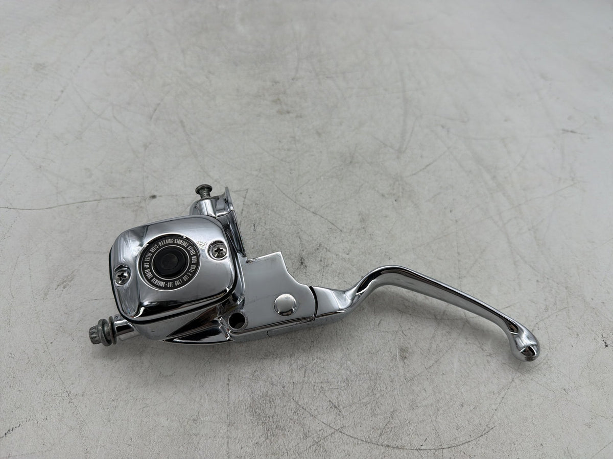 2004 Harley Electra Glide CVO Eagle Front Left Hand Clutch Lever Master Cylinder