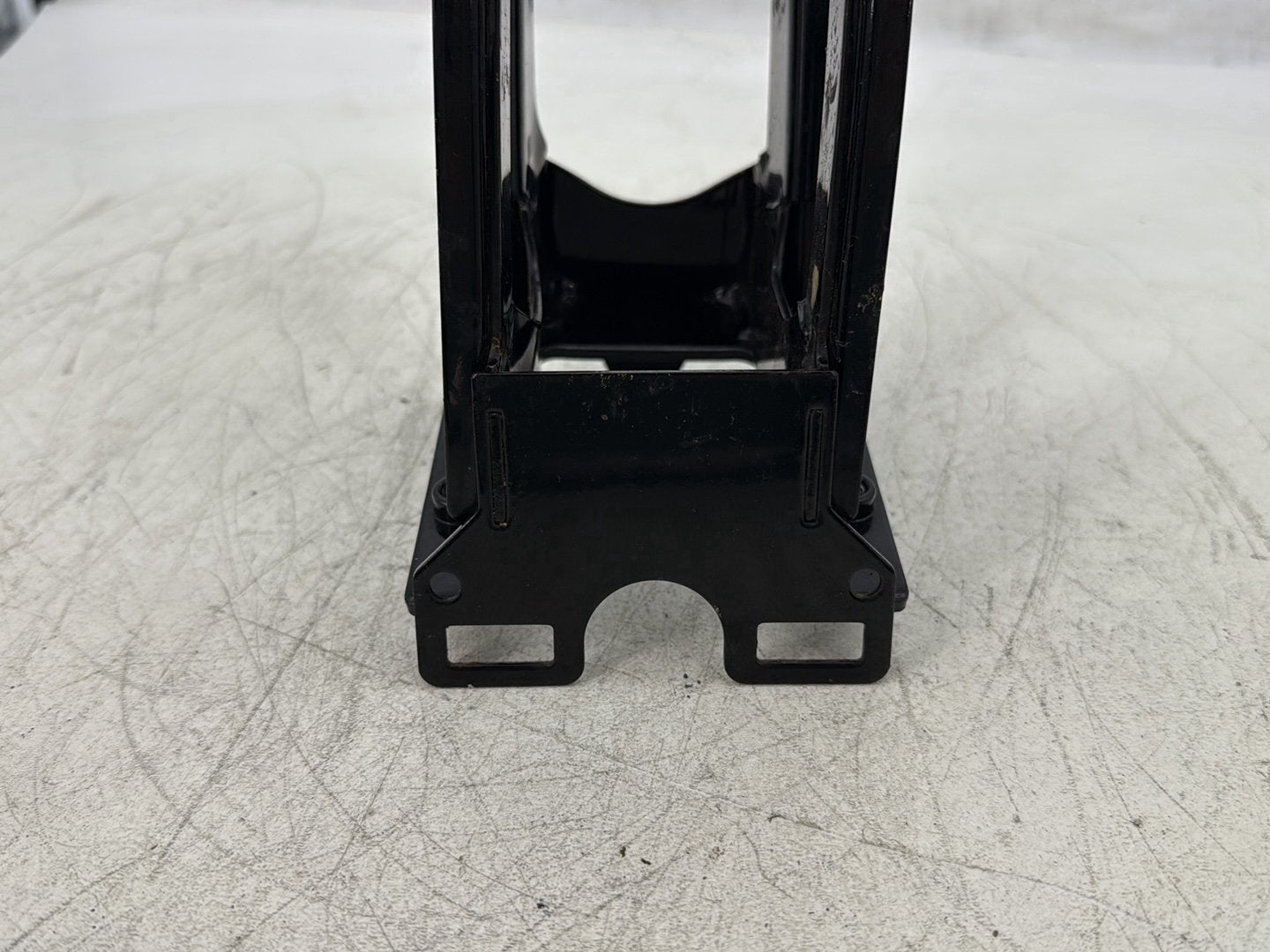 2015 Harley Road Glide Touring FLTRXS OEM Inner Fairing Mount Support Bracket