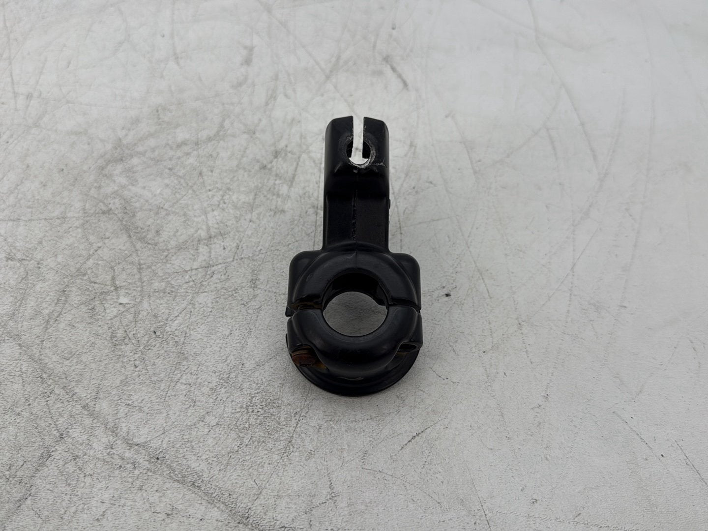 2013 Harley Electra Glide Touring Ultra FLHTCUI OEM Clutch Hand Lever Clutch Perch 38608-96