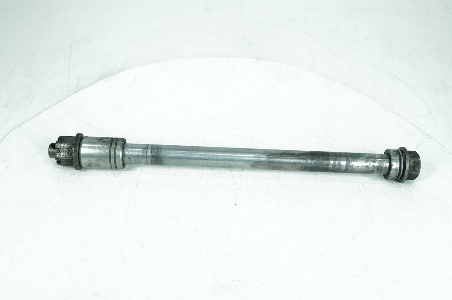 1999 - 2006 Harley-Davidson Touring Road King Classic Rear Wheel Axle Bolt Shaft  	41110-89