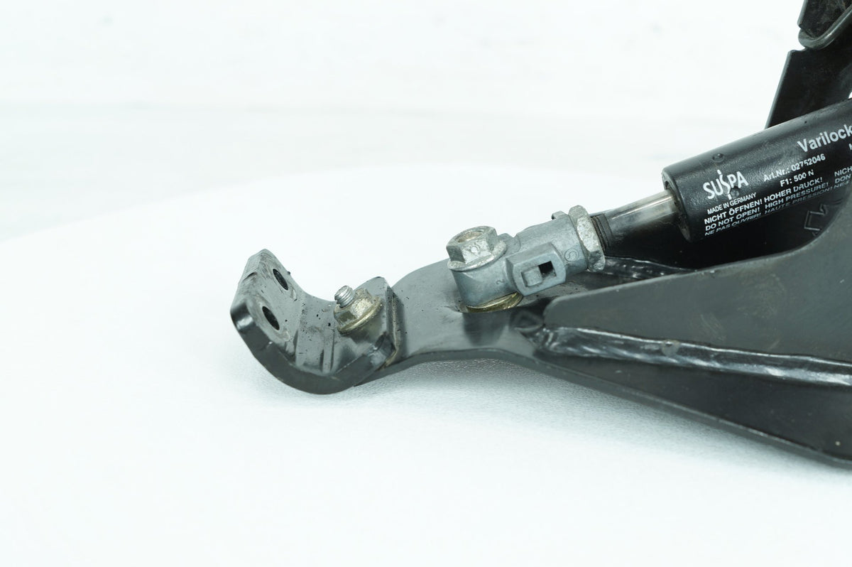 2010 Harley-Davidson Touring Electra Ultra Backrest Lift Mount 52482-01A