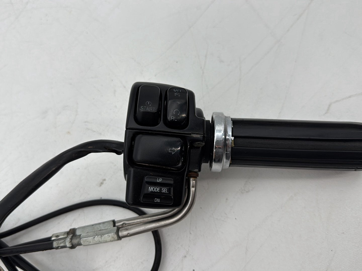1999 - 2006 Harley-Davidson Touring Electra Glide Classic Right Engine Start Kill Switches Controls