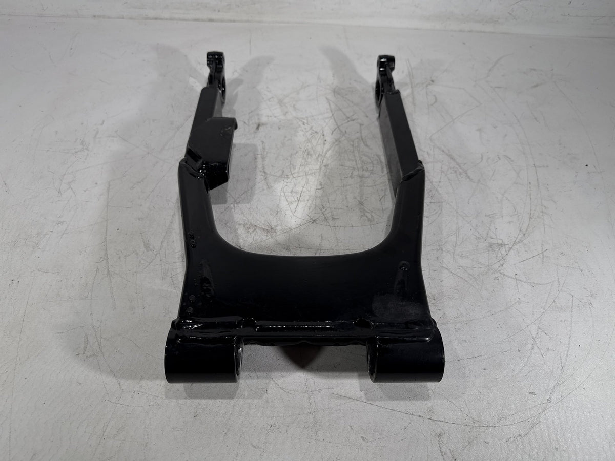 2007 Harley Electra Touring CVO Screamin Eagle OEM Rear Fork Swingarm Swing Arm