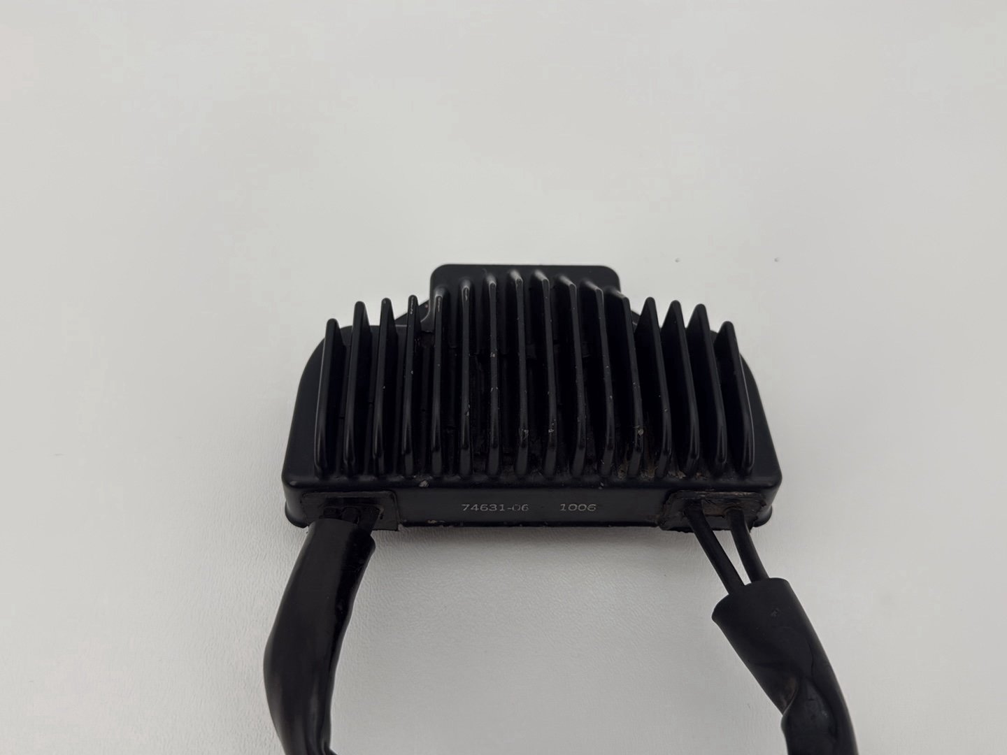 2006 - 2017 Harley-Davidson Dyna Street Bob Voltage Regulator Rectifier  74631-06