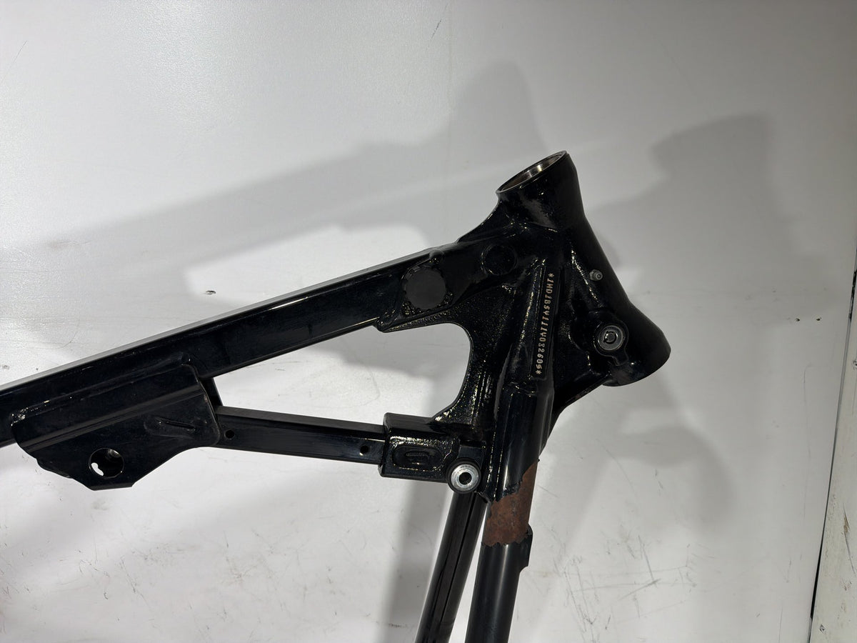 2001 Harley Softail Deuce FXSTD OEM Body Main Frame Chassis SLVG 47008-00C