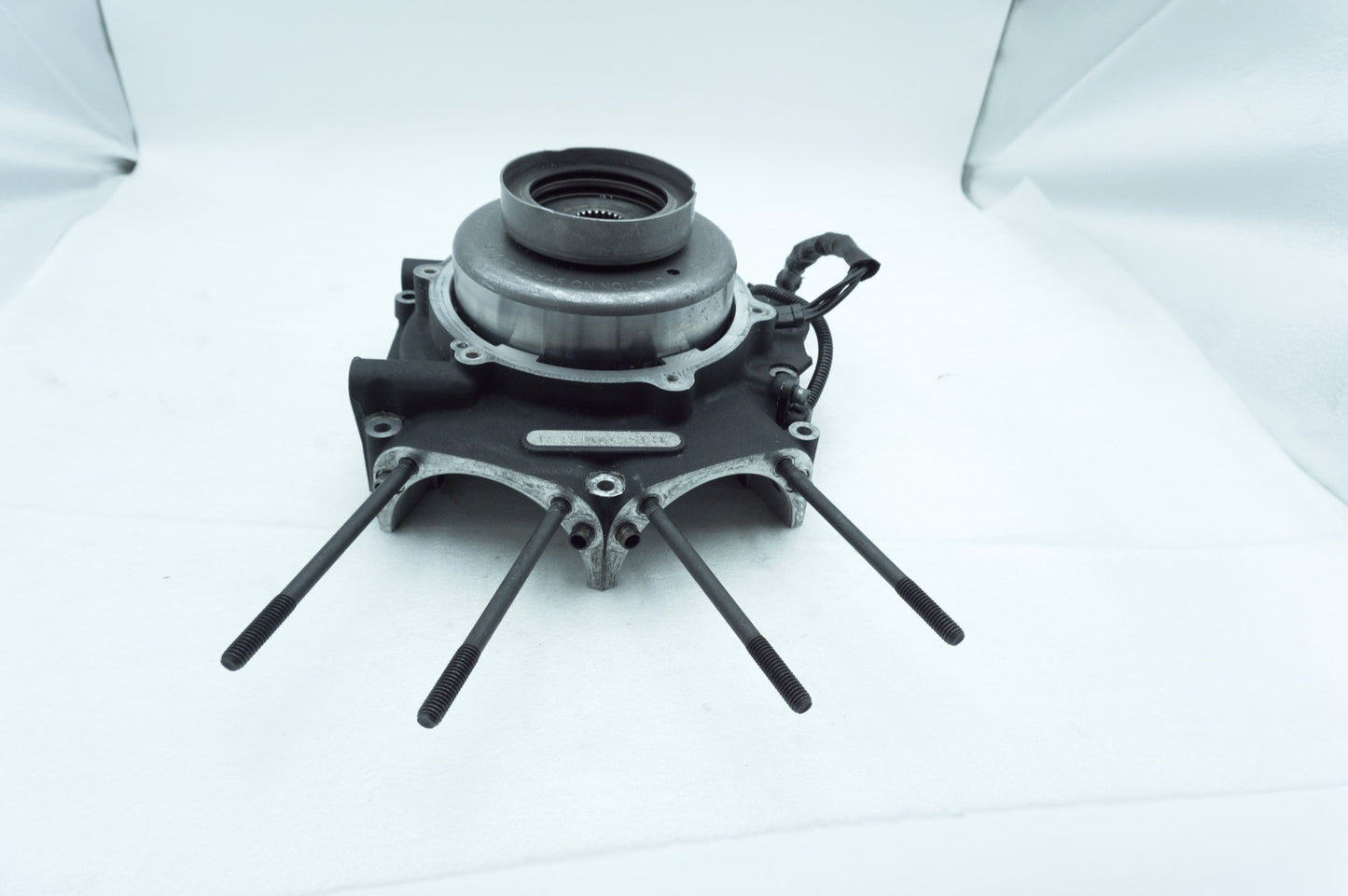2007 - 2011 Harley-Davidson Touring Street Glide Crankcase Shaft Engine Motor Cover 24649-06