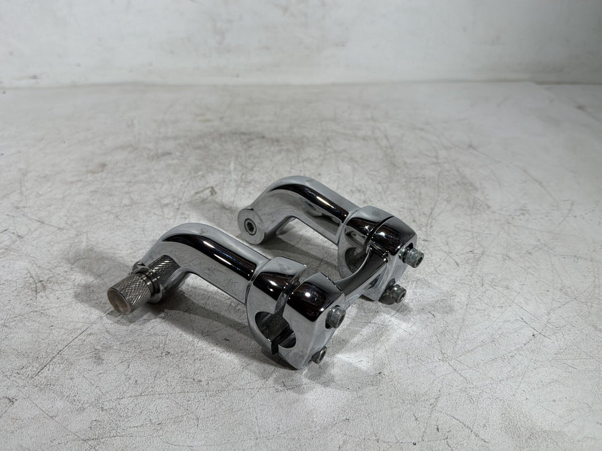 2014 Harley Dyna Low Rider FXDL OEM Front Handlebar Riser Top Clamp